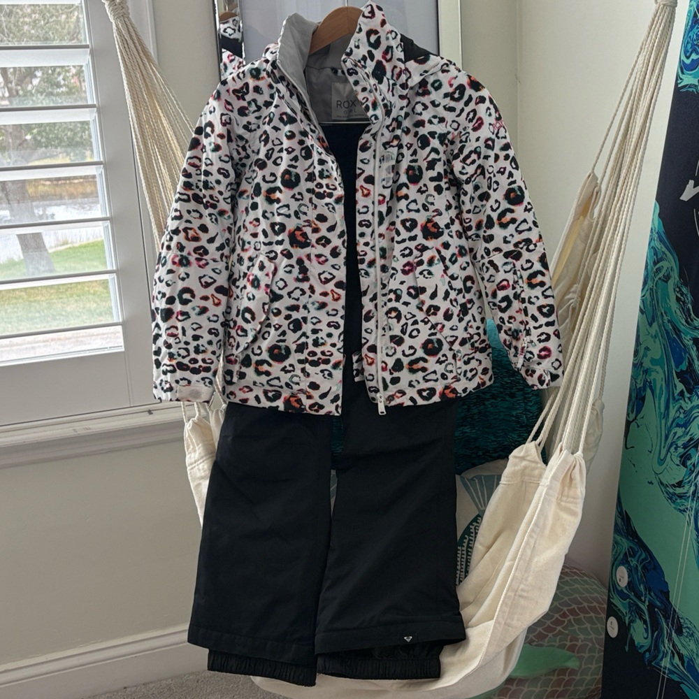 Roxy Kids Multicolor Leopard SKI Jacket & Matching Roxy Ski Parts size 8